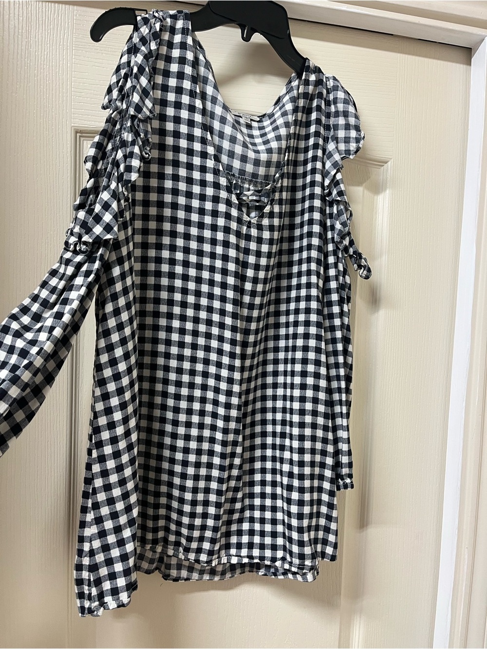 JODIFL Black & White Gingham Cold-Shoulder Tunic
